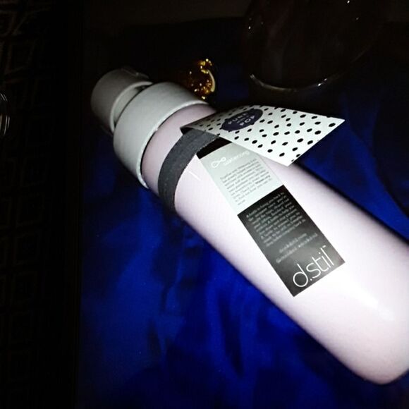 Other - NWT d.stil 28 oz Petal Pink Water Bottle